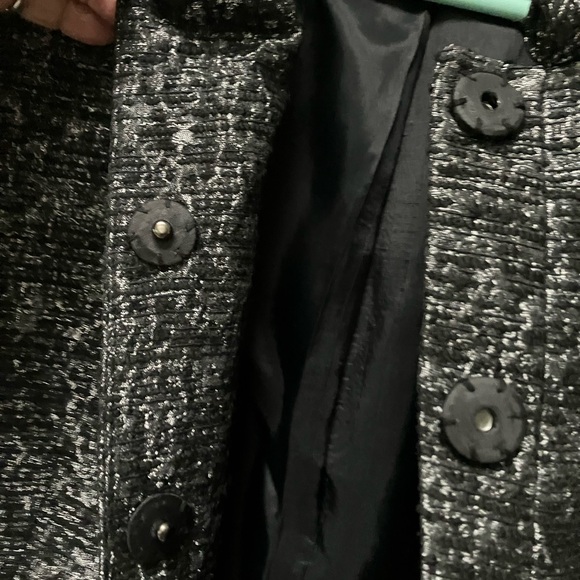 JonesNewYork cropjacket. 14. Round collar. Black-silver blend. HiddenSnap front. - Picture 2 of 6
